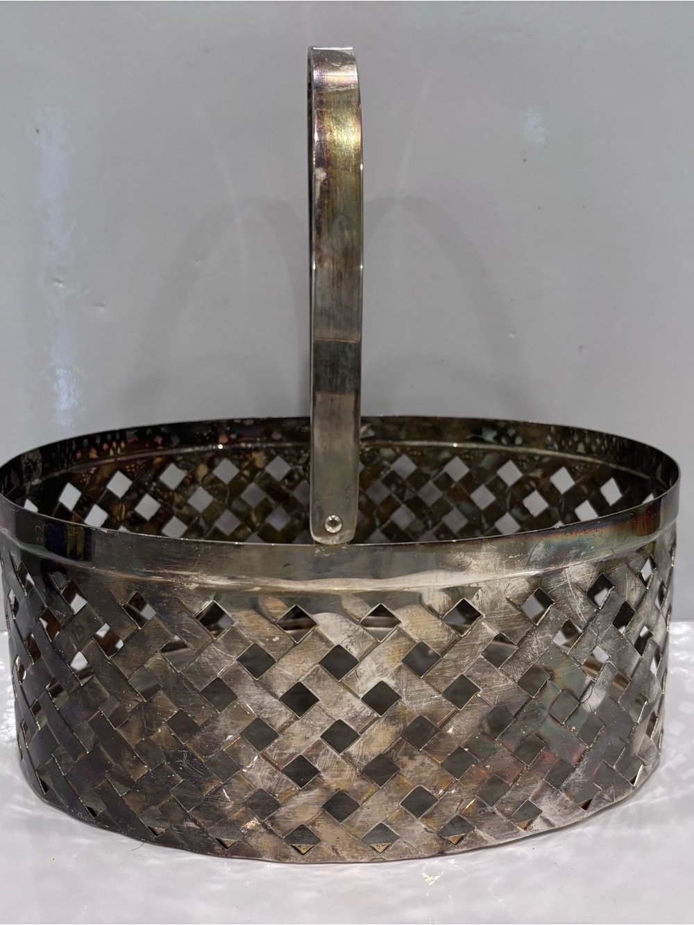 Vintage international silver company silver plated serving basket w handle